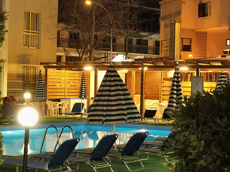 Daphne Hotel Apartments (Adults Only) Paphos Exteriör bild