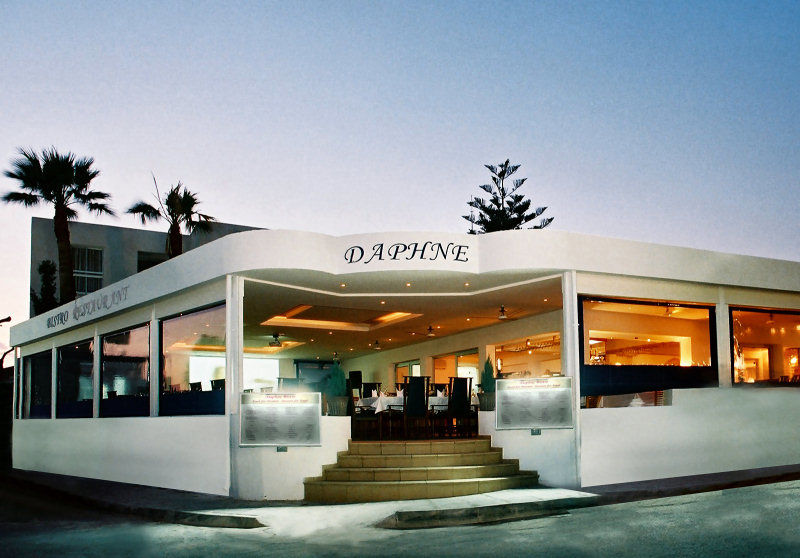 Daphne Hotel Apartments (Adults Only) Paphos Exteriör bild