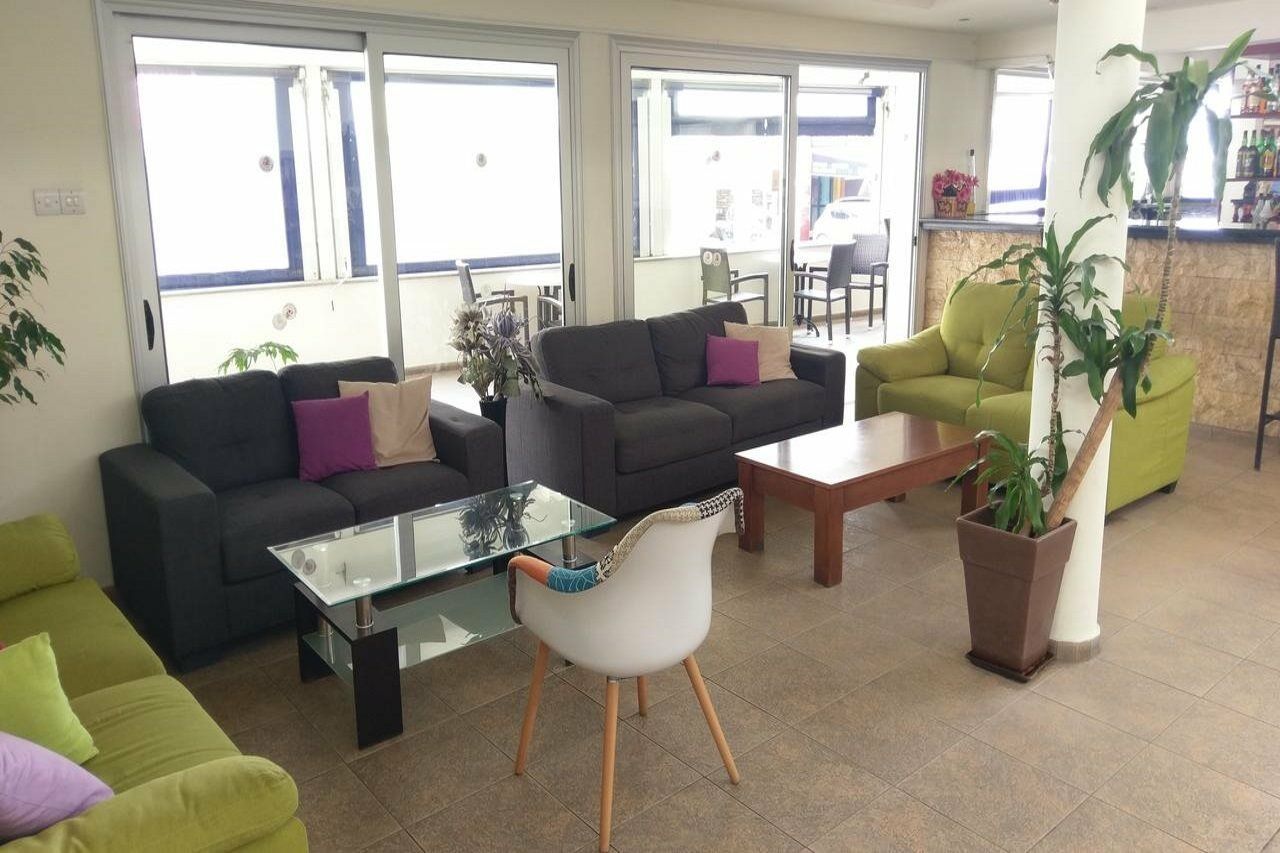 Daphne Hotel Apartments (Adults Only) Paphos Exteriör bild